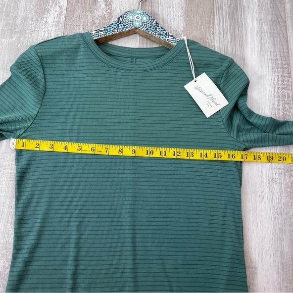 STRANGER THINGS Green Striped Long Sleeve Thermal Top M ASO Max Mayfield - Picture 11 of 13